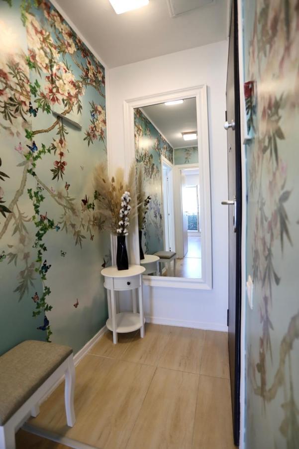 Apartament Beauty Smarald By Cosmopolis Stefanestii de Jos Extérieur photo
